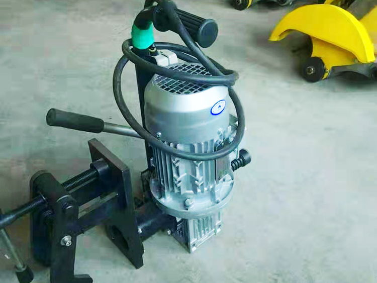DZG-31型電動空(kong)心鋼軌鑽孔(kǒng)機