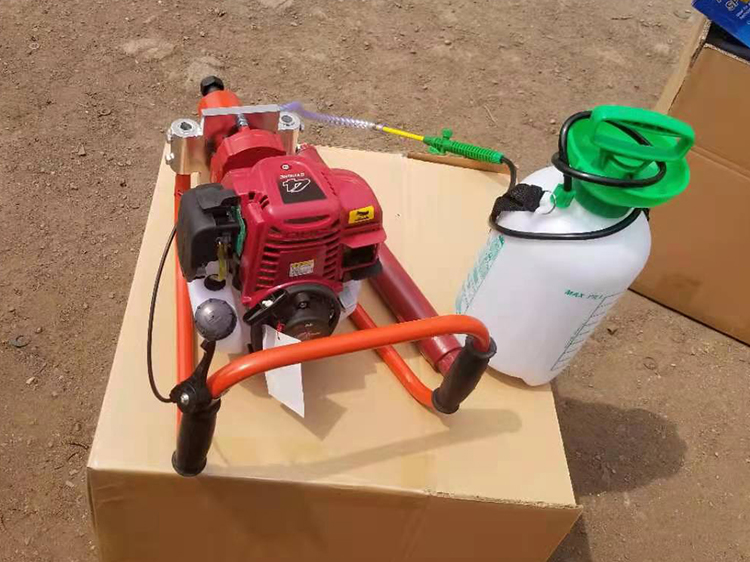 NLQ-45型(xing)内燃砼枕螺(luó)栓鑽取機