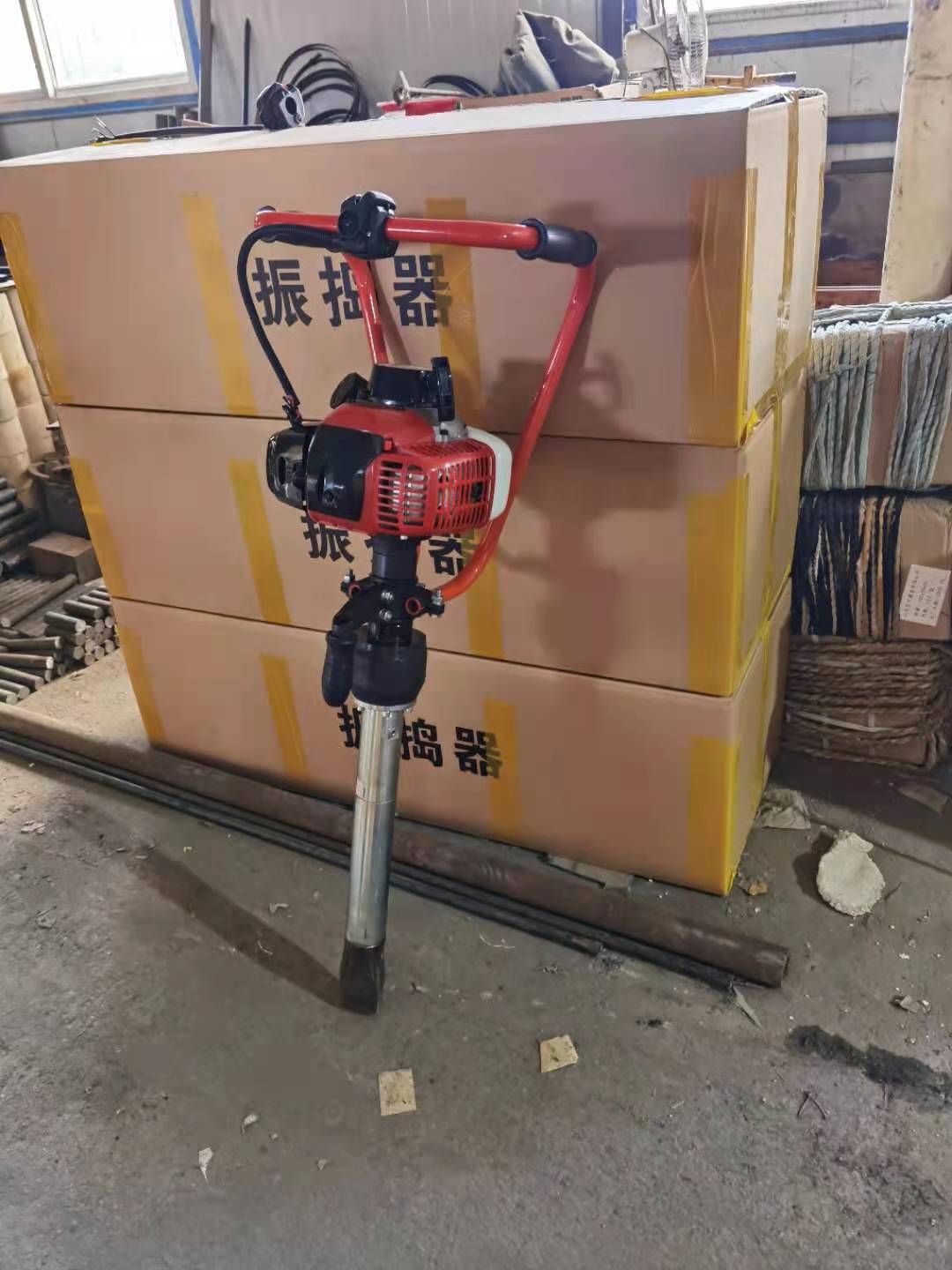 ND-4型(xing)手提式(shi)内燃搗(dǎo)固鎬