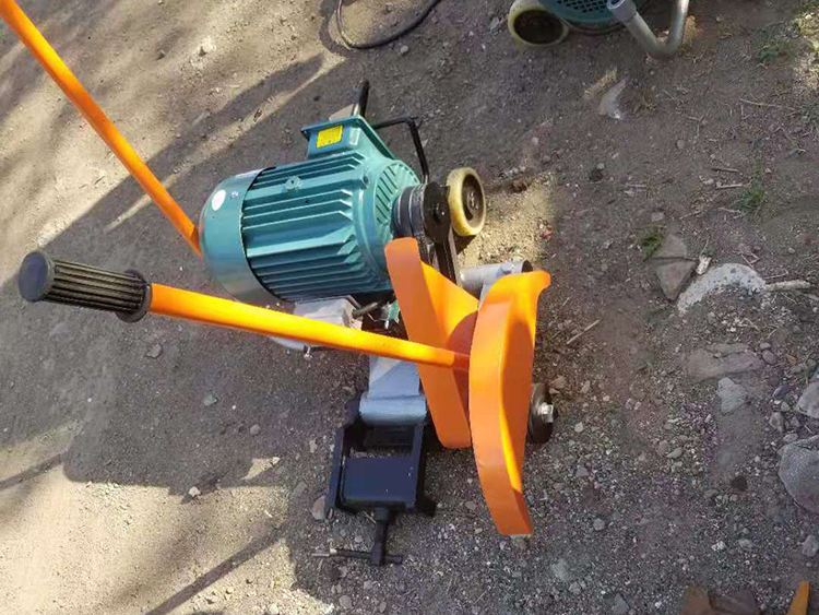 DQG-4型電動鋼(gāng)軌鋸軌機 