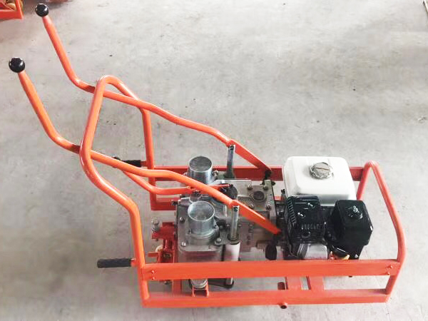 NLB-600型雙(shuang)頭内燃螺栓(shuān)扳手 