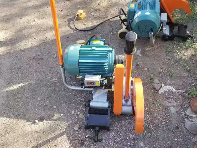 DQG-4型電動鋼軌(guǐ)鋸軌機