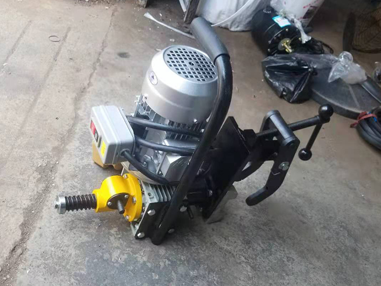 DZG-31型電(dian)動空心(xīn)鋼軌鑽(zuàn)孔機