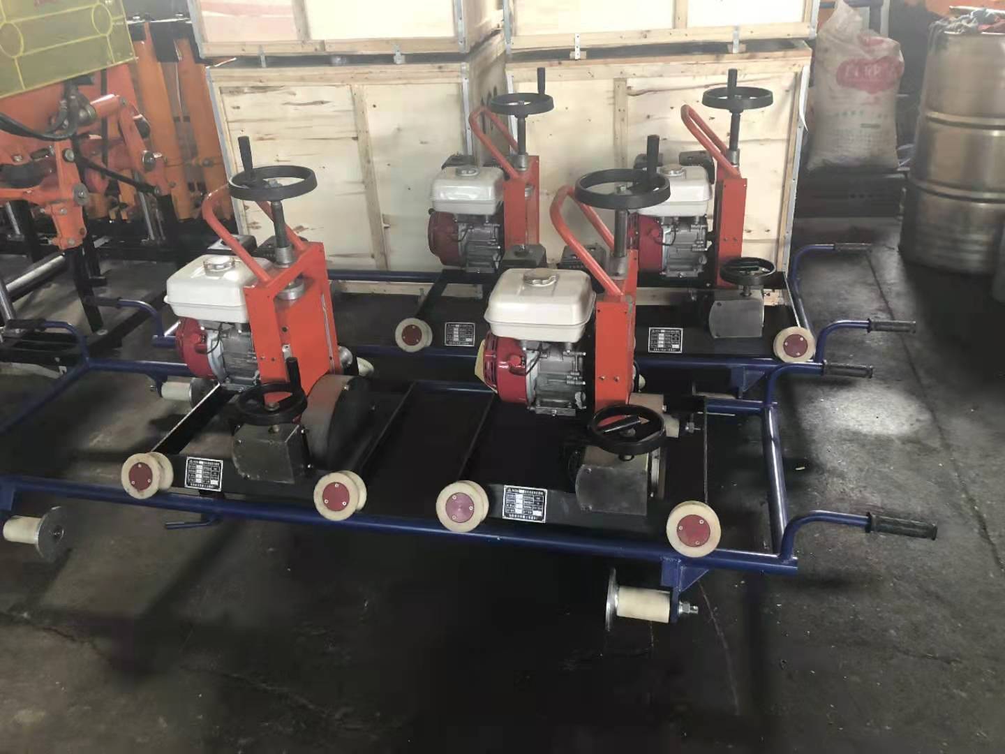 NCM-4.0型内燃道(dao)岔打磨機 